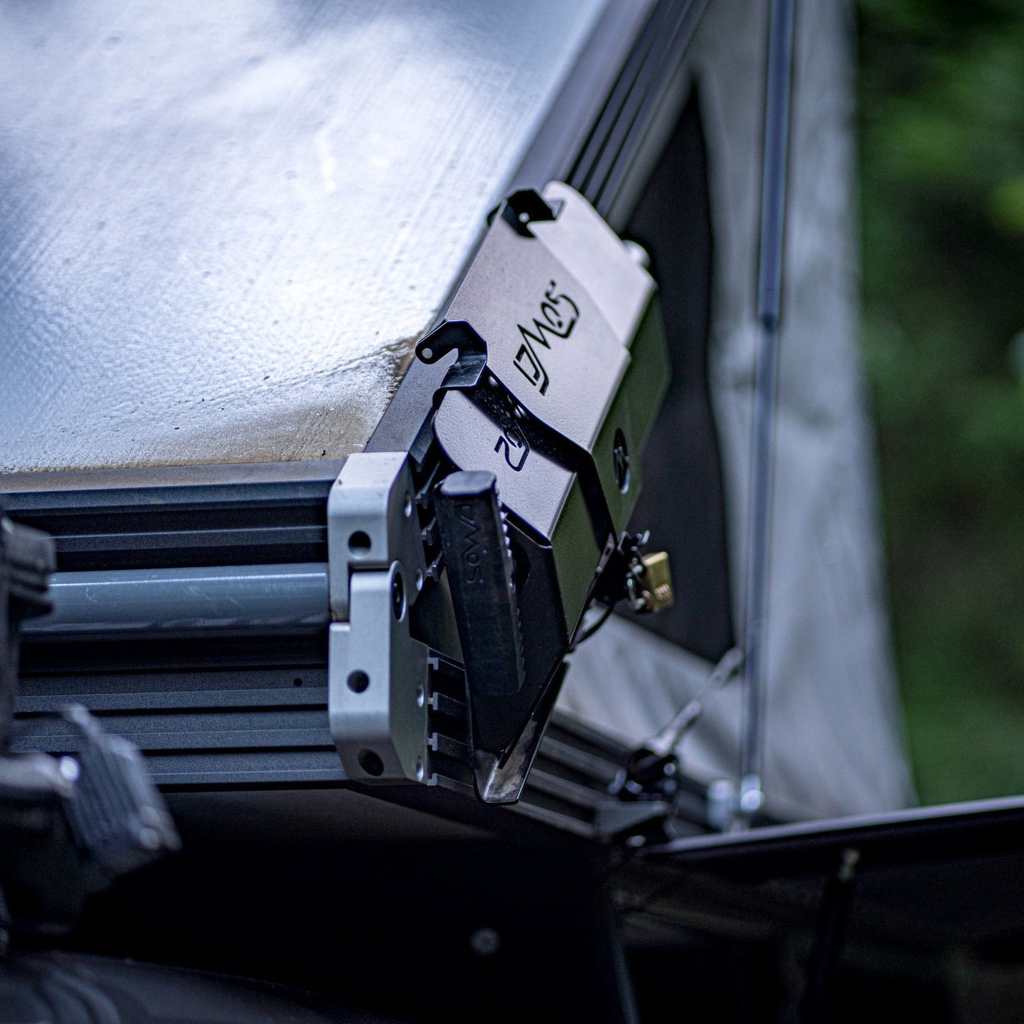 DMOS Stealth Shovel Mount DMOS | Dealer Program
