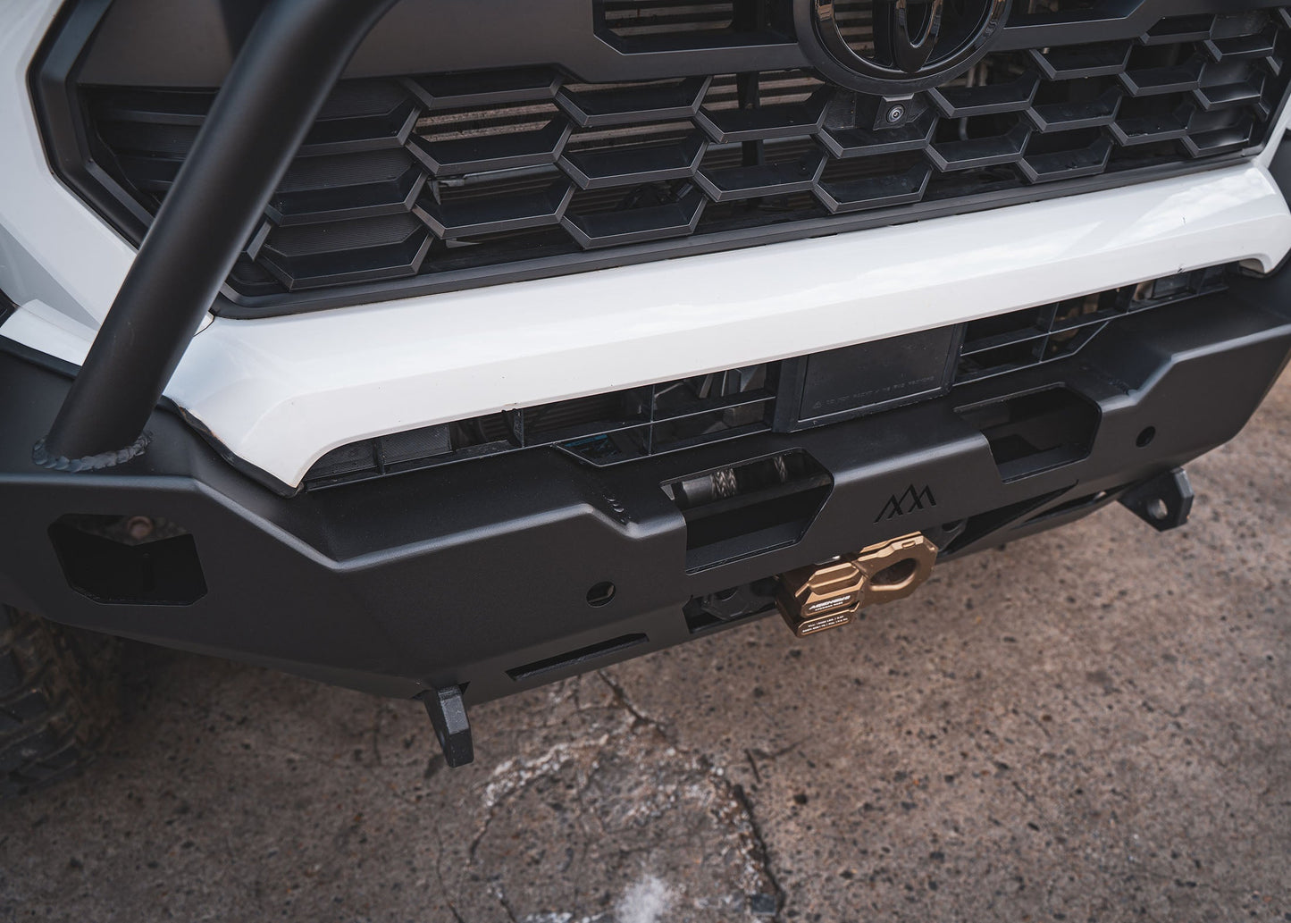 Hi-Lite Overland Toyota Tacoma Front Bumper 4th Gen (2024-2025) [Bull Bar]