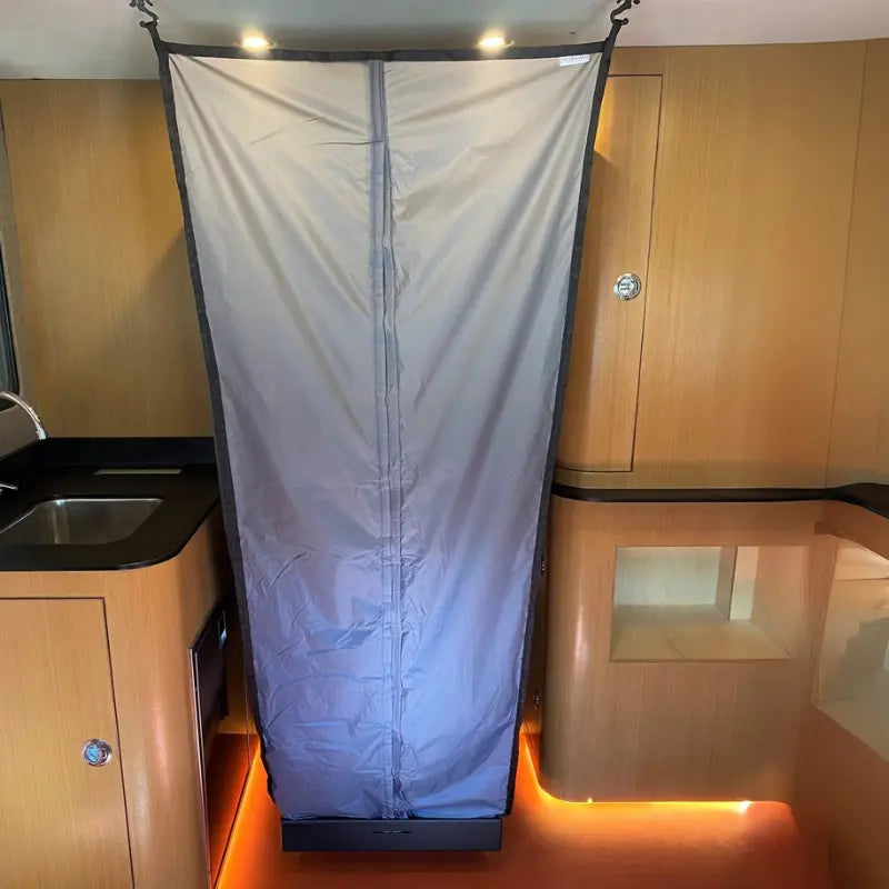 Tetravan Folding Shower 2.1 with Magnetic Curtain GoCode