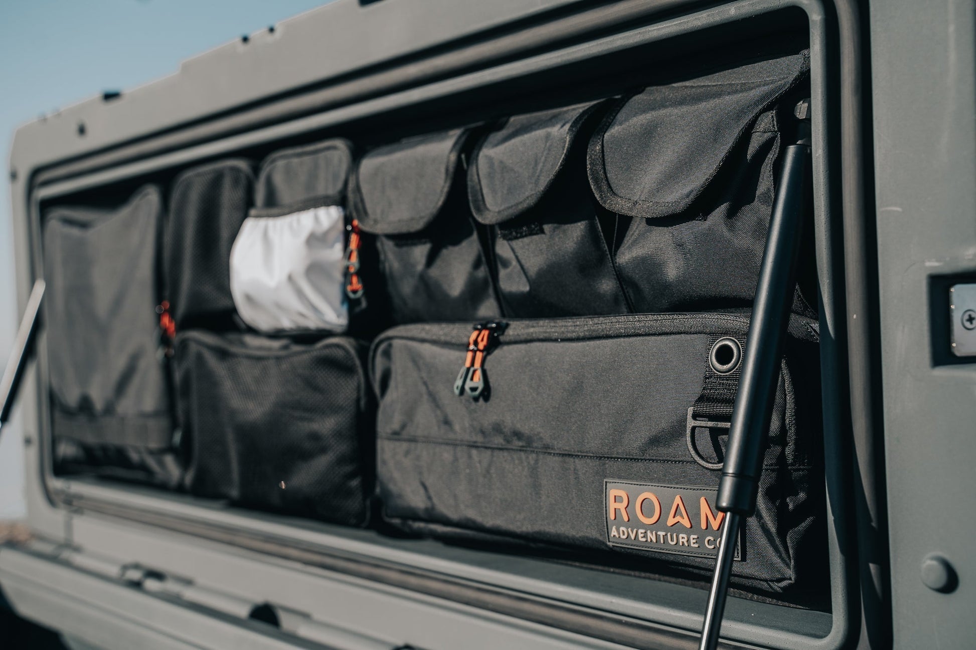 95L Lid Organizer ROAM Dealer Portal