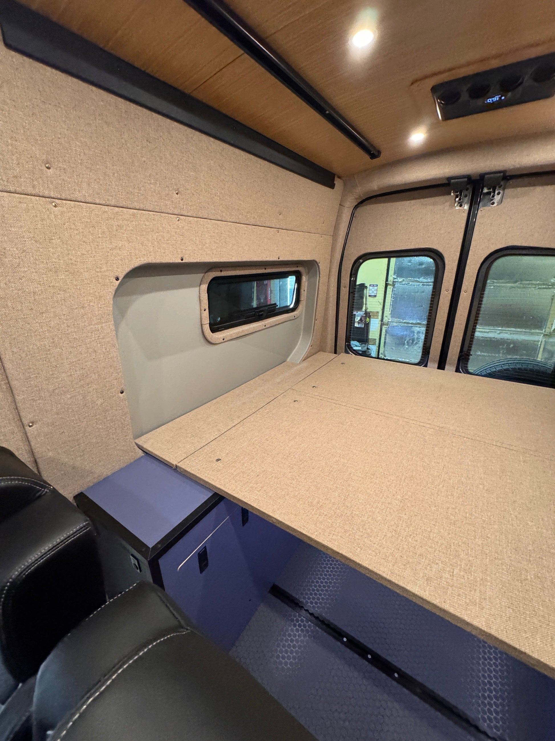 Ford Transit Innie Pocket Sleeper Half-Slider Window Beauty Ring GoCode