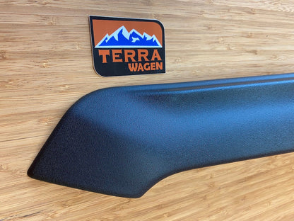 Aero Hood Spoiler for Sprinter 907 2019+ – Paint Protection and Debris Deflection