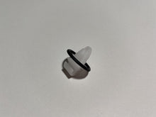 Sprinter Trim Clips – OEM-Style Push Retainers for Interior & Exterior Panels