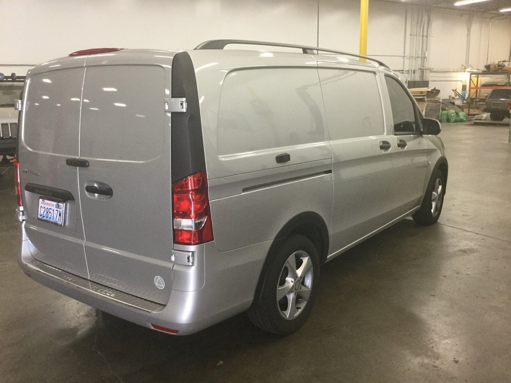 Metris / Vito 8-Piece Fender Flare Kit – Full Corner Coverage Van Upgrade Terrawagen
