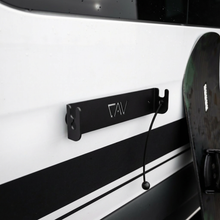 Magnetic Ski/Snowboard Holder