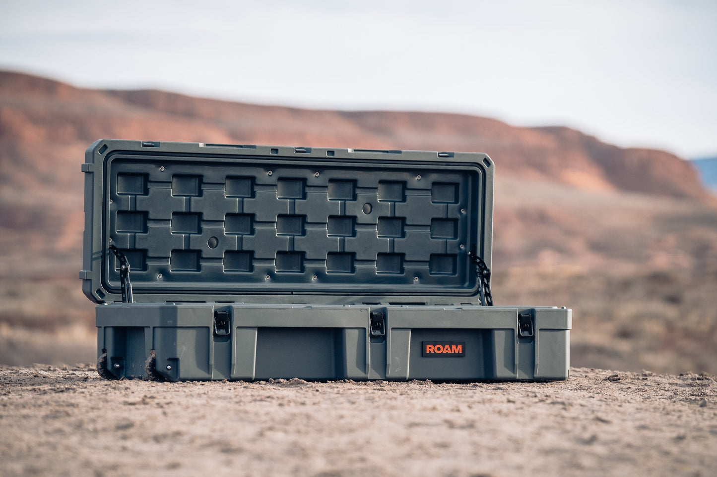 128L Rolling Rugged Case ROAM Dealer Portal