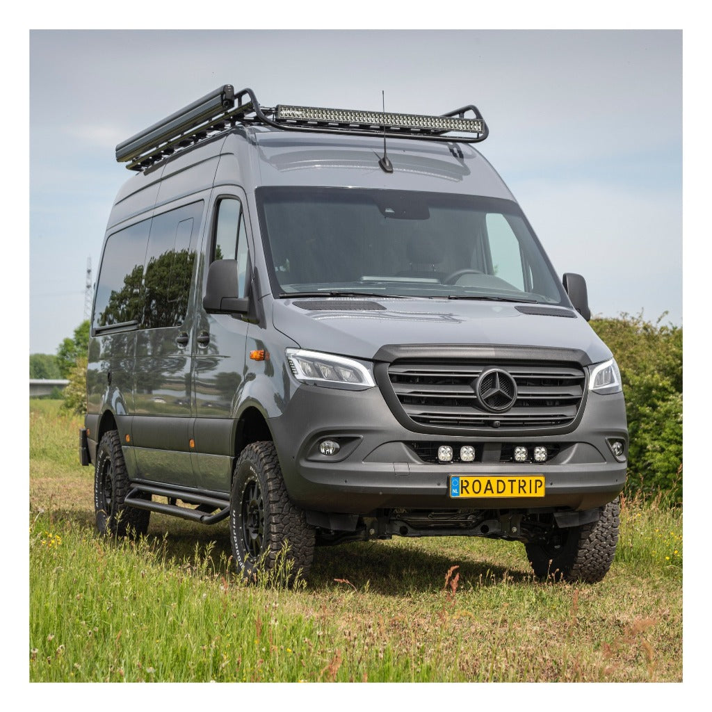 Aero Hood Spoiler for Sprinter 907 2019+ – Paint Protection and Debris Deflection