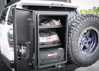 Universal Overland Storage Box (19x28x15)